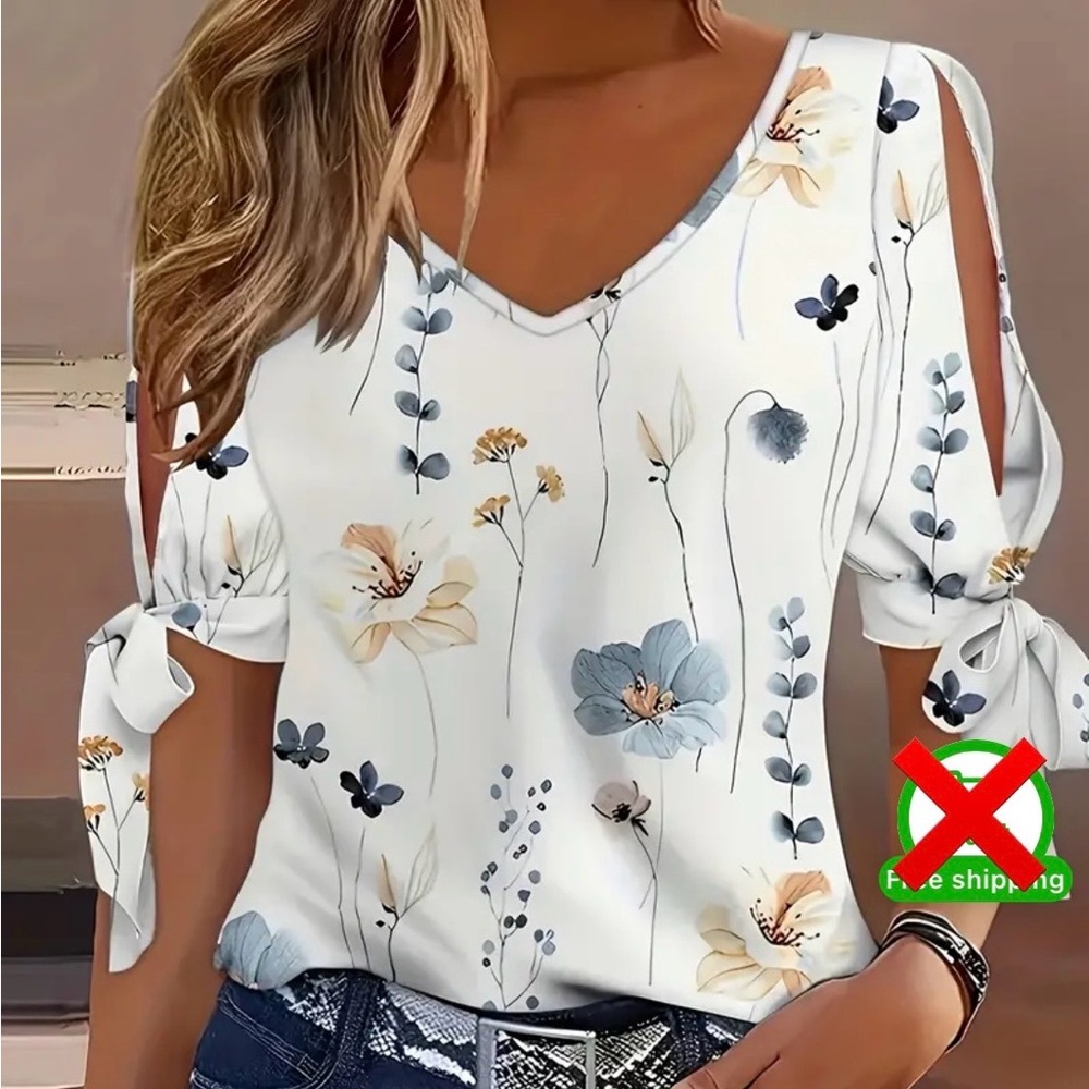 NWT Plus Size XXL Floral V-Neck Women's Top - White